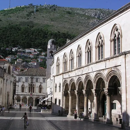 Vincenzo Bellini Appartement